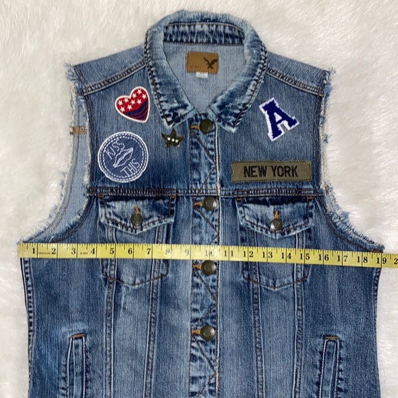 American Eagle Outfitters Denim Patched Vest - Picture 9 of 11